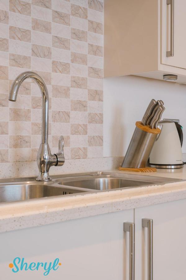 The Flat 2 By Sheryl - Stone Throw To Northampton Gen Hosp & Town Centre Apartment ภายนอก รูปภาพ