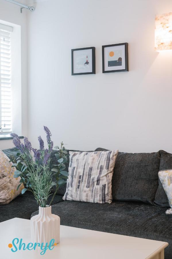 The Flat 2 By Sheryl - Stone Throw To Northampton Gen Hosp & Town Centre Apartment ภายนอก รูปภาพ